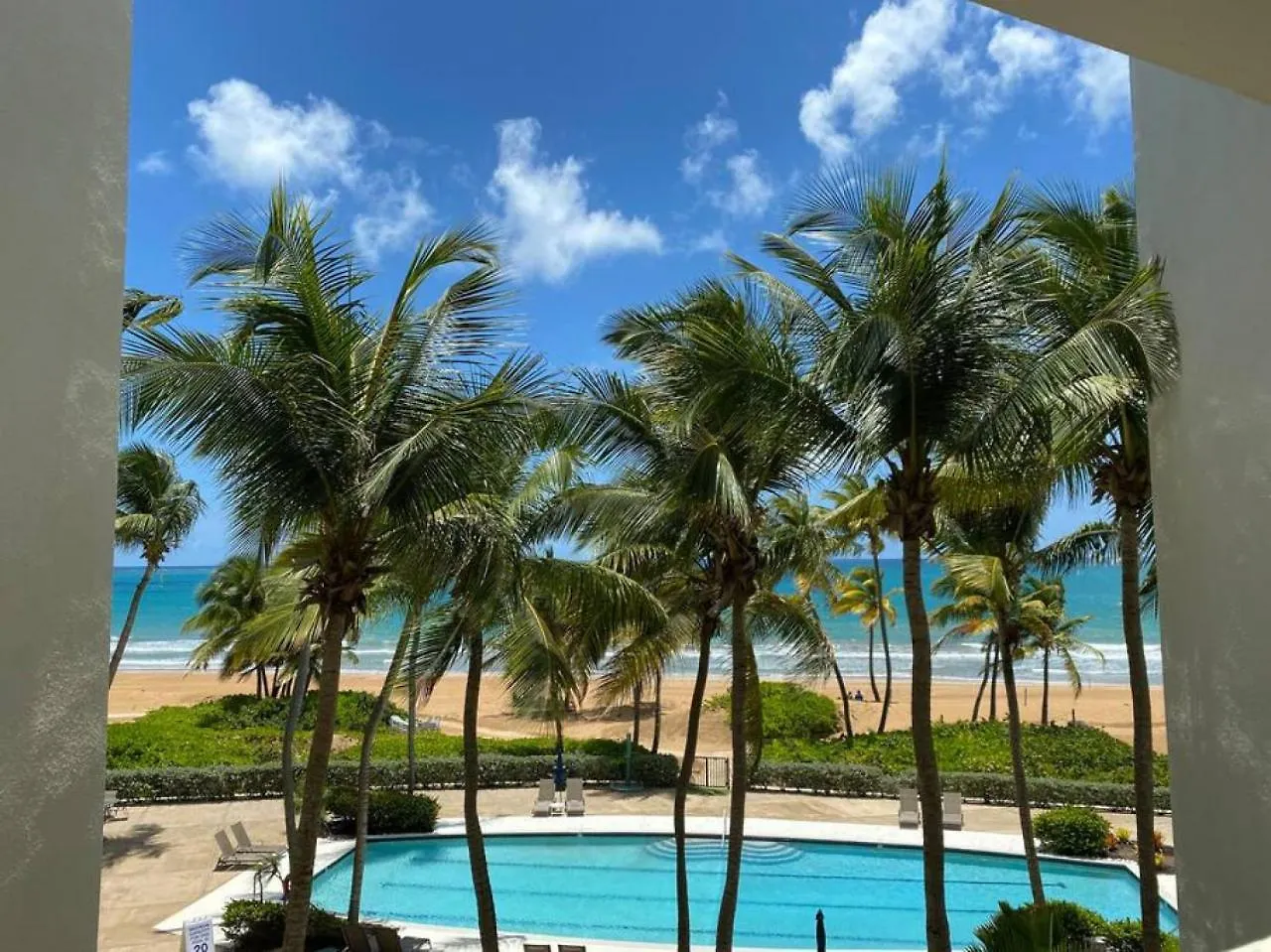 Nyaraló Luxury Beachfront 2 Bedroom At Wyndham Rio Mar, Pr Luquillo